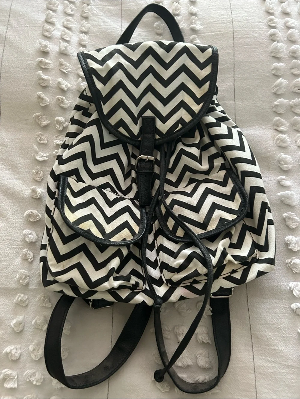 Stylish Black & White Chevron Canvas Backpack